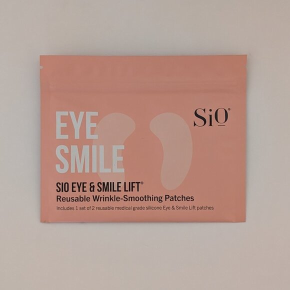 Sio Eye Smile Reusable Wrinkle Smoothing Patches - Picture 1 of 2